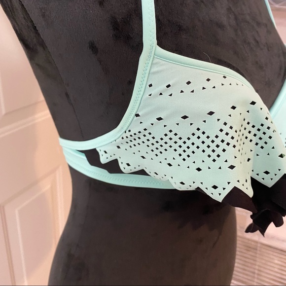 Pink Victoria’s Secret halter Top Bikini Top Teal and black push-up bra padded - Picture 6 of 9